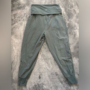 lululemon Align™ Super-High-Rise Ribbed-Waist Jogger - Green